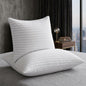 Pillow Protectors 2 Pack / 4 Pack Zippered Pillow Covers 50x75cm Soft Terry Breathable Machine Washable Bedding Protectors White