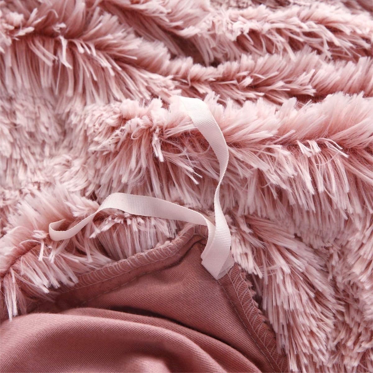 Cozy & Snuggle Bedding Set Plush Duvet Cover with Pillowcases, quilts Soft Warm for nights ( Pink )