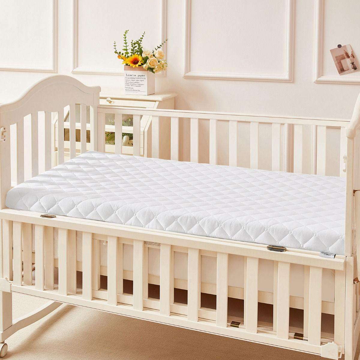 Children’s Memory Foam Cot Mattress 10cm Thick for Extra Comfort Breathable Hypoallergenic Support Fits 120x60cm and 140x70cm