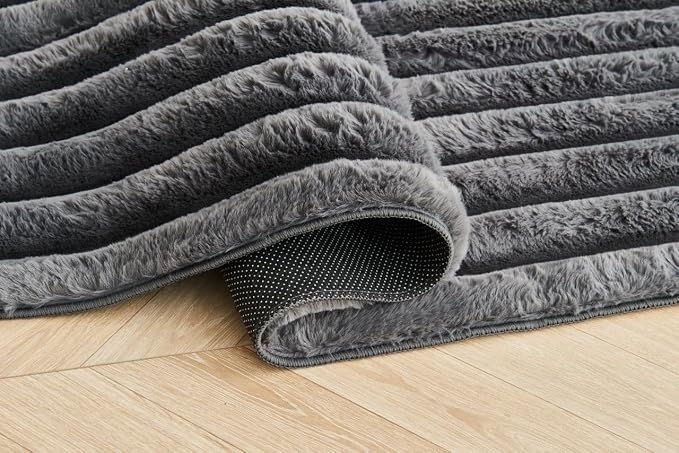 Luxury Faux Fur Shaggy Area Rug  Ultra Soft Plush Striped Non Slip Floor Carpet for Living Room, Bedroom, Lounge & Nursery  120 x 170cm