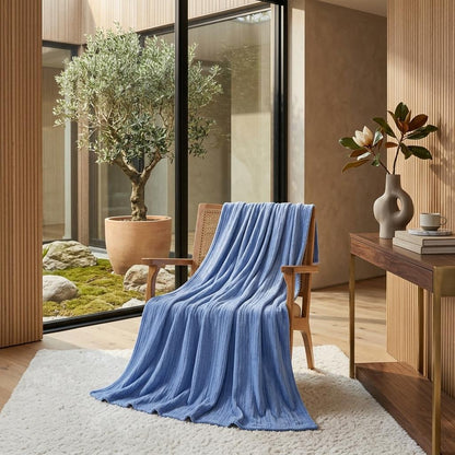 Cooling Fleece Throw Blanket for Adults & Kids Soft Lightweight Sofa & Bed Blanket Hypoallergenic Thermal Travel Blanket 130x170cm, 150x200cm, 200x220cm